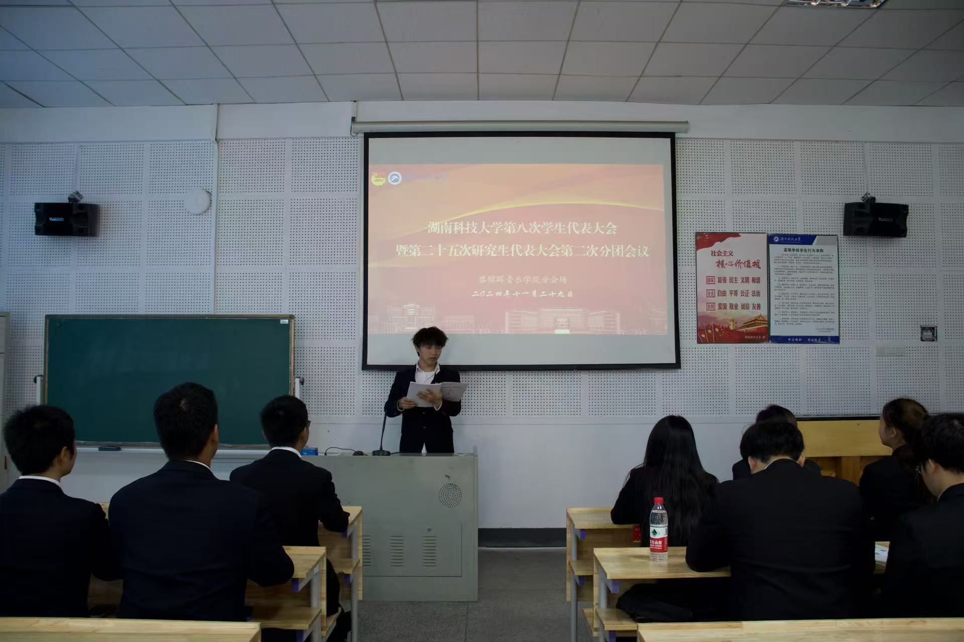 8989e8442012490aaa71e106cf22fde2.jpg 8989e8442012490aaa71e106cf22fde2.jpg